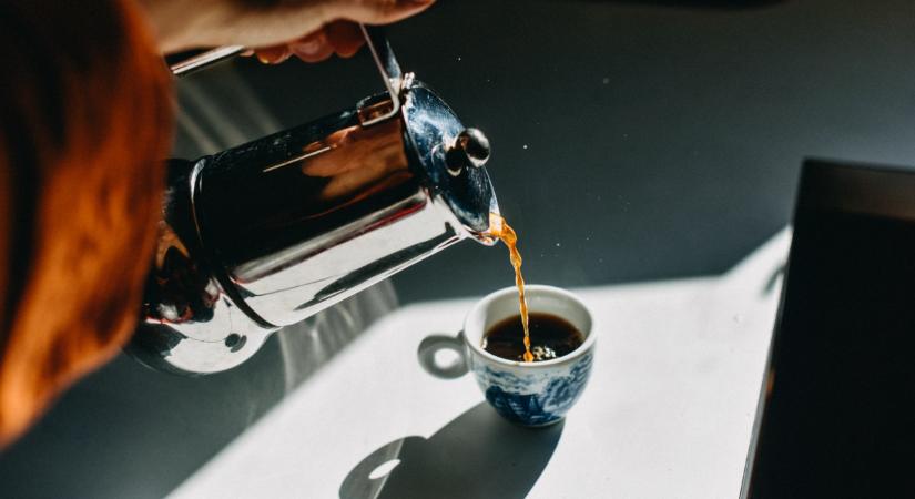 Ezt eddig biztos nem tudtad a kávézásról: súlyos tévhitek dőltek romba