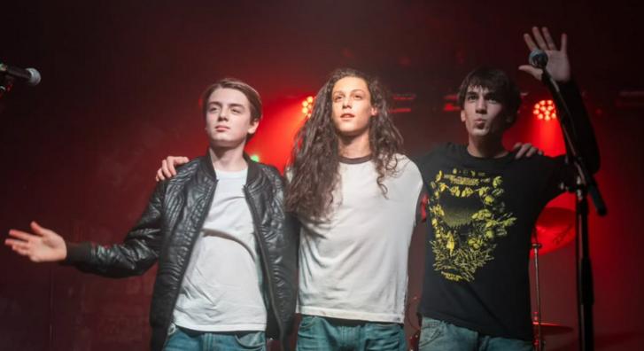 Erős Antónia és Czutor Zoltán tini fiainak zenekara kapta az első Szörényi Szabolcs emlékdíjat