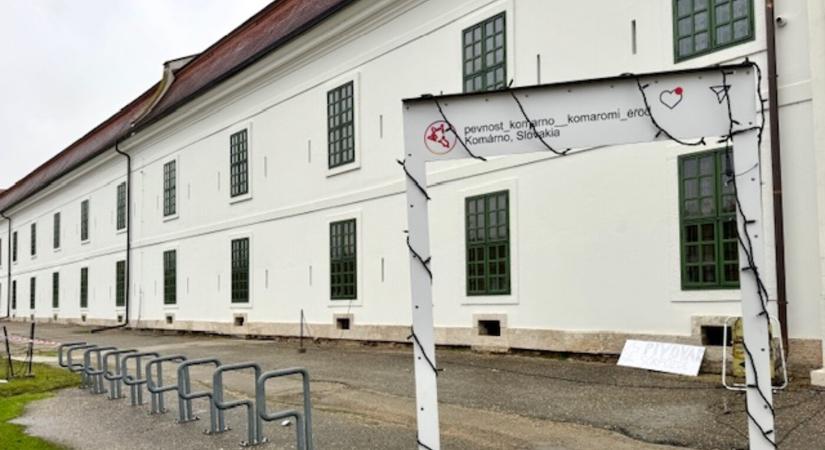 Egy különleges kiállítás várja nemsokára a komáromi erődbe látogatókat