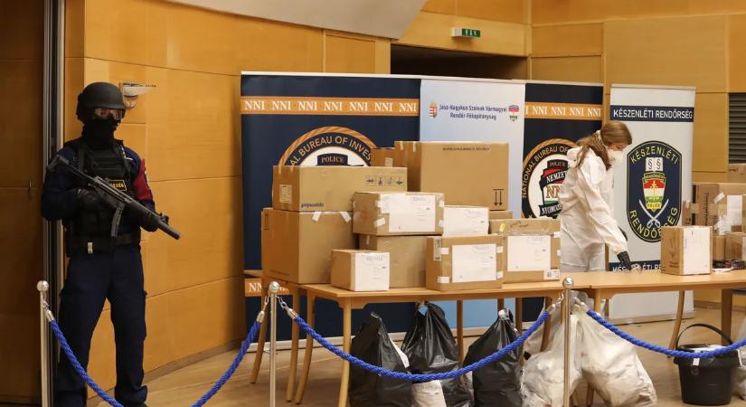 Hatalmas fogás: felszámolták a szolnoki kristálybizniszt