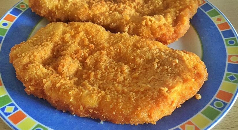 Nagymamám elárulta a titkot, hogyan nem szárad ki a rántott hús sütés közben: te is imádni fogod!