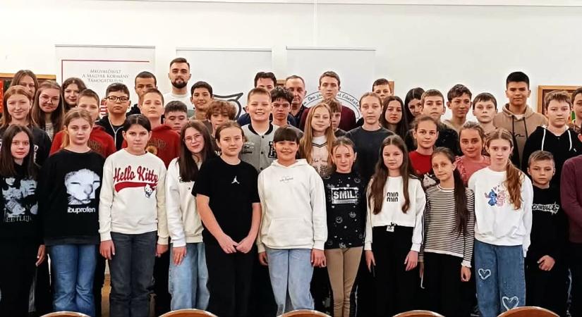 Sikeresen zajlanak a matematika tehetséggondozó hétvégék a „GENIUS” Jótékonysági Alapítvány szervezésébenccc