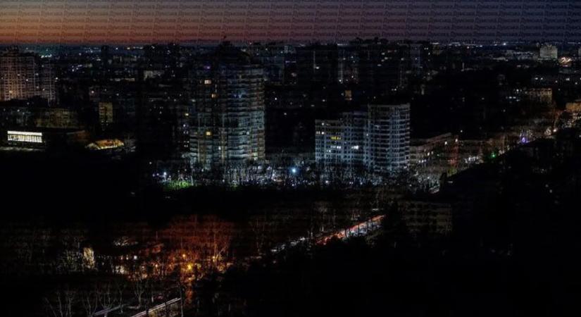 Döbbenetes videókon, ahogyan Ukrajna visszatér a középkorba