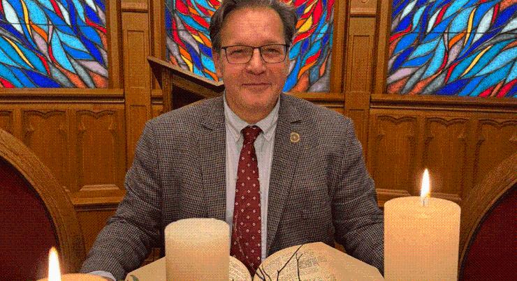 A Szőlő utcai áldozatokért is imádkozik a Magyar Parlamenti Imacsoport Digitális Polgári Kör