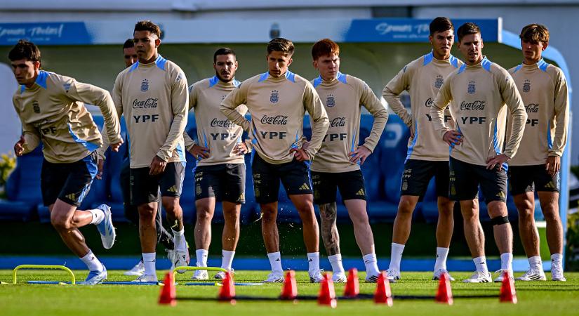 Az argentin válogatott fiatal játékosa szerint a világ legkönnyebb dolga Messivel játszani