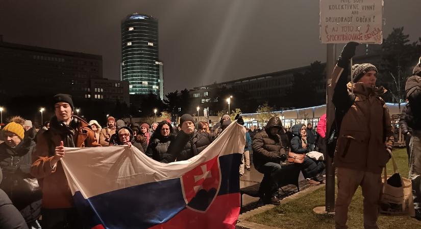 Gyenge Veroni Pozsonyban: a kisebbség hangja vagyok, állítsák meg a földelkobzást! (Fotógaléria)