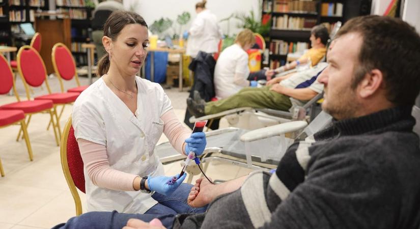 Adventi véradásra várták a segíteni szándékozókat