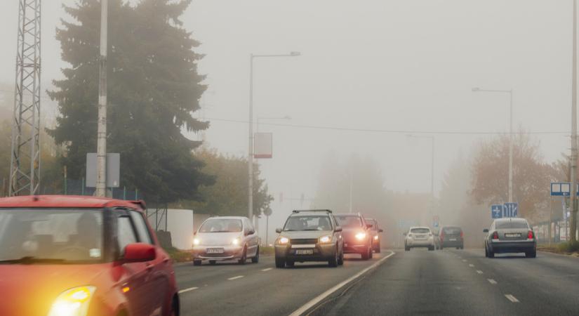 Hiába utálják sokan a ködöt, egy valamiben hasznunkra van most itthon