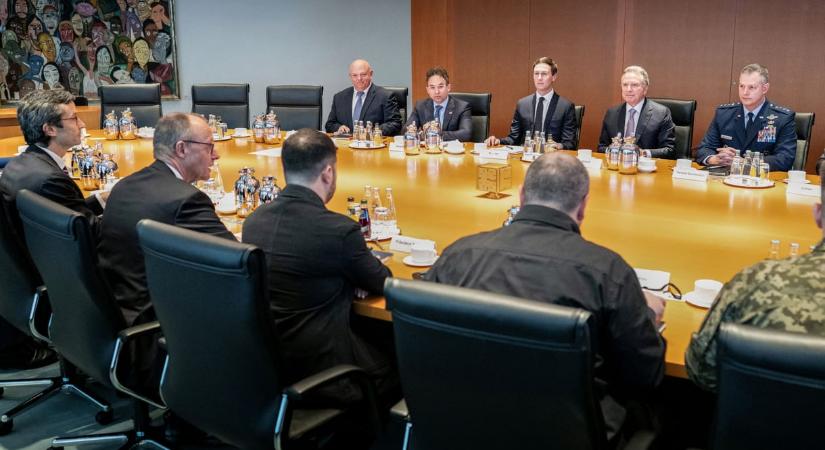 Zelenszkij: Az amerikai küldöttek NATO 5-ös cikkely szerint biztonsági garanciát ajánlottak fel