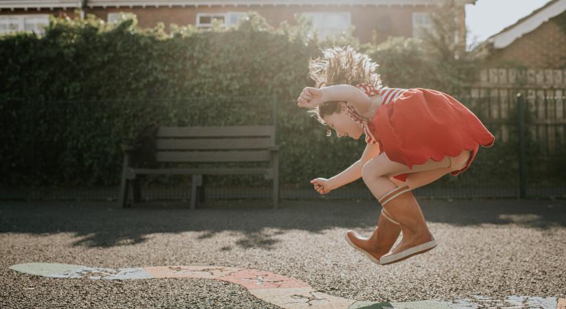 Mi kell hozzá, hogy a fiatalok ne lógjanak állandóan a mobiljukon? A gyerekek megmondták!