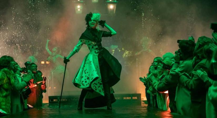 Szörnyella: A gonosz születése, amely nem menteget – inkább megértet, elbűvöl és magával ránt (kritika)