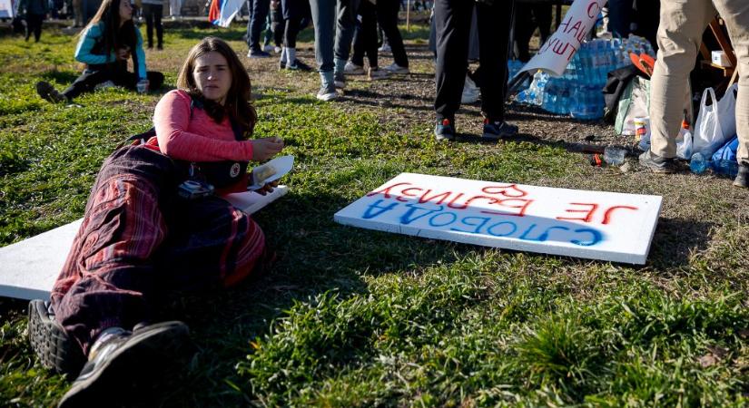 Begyűrűzhet-e Magyarországra is a Z generáció tiltakozási hulláma?