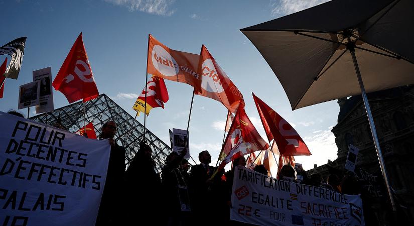 Bezárta kapuit a Louvre, elégedetlenek a dolgozók