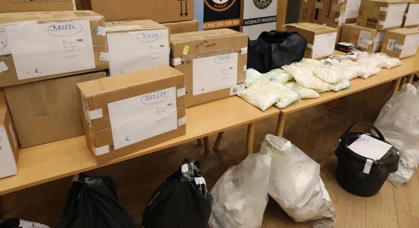 Rekord drogfogás Szolnokon: mázsaszámra állt a sporttáskákban a kábítószer