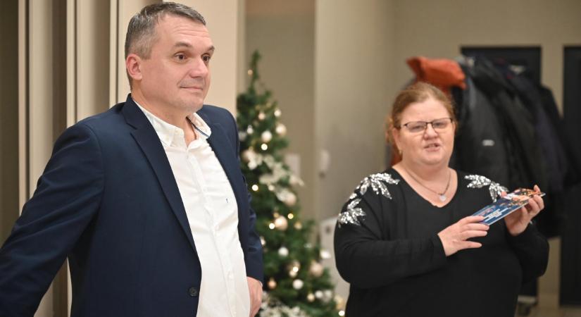 “Brüsszel bábjait” tervezi legyőzni Hajdú 6. “békepárti” fideszes jelöltje