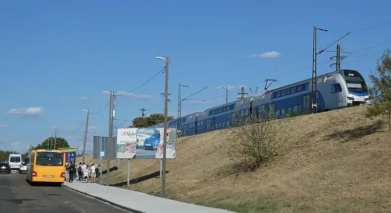 Életbe lépett az új busz- és vonatmenetrend