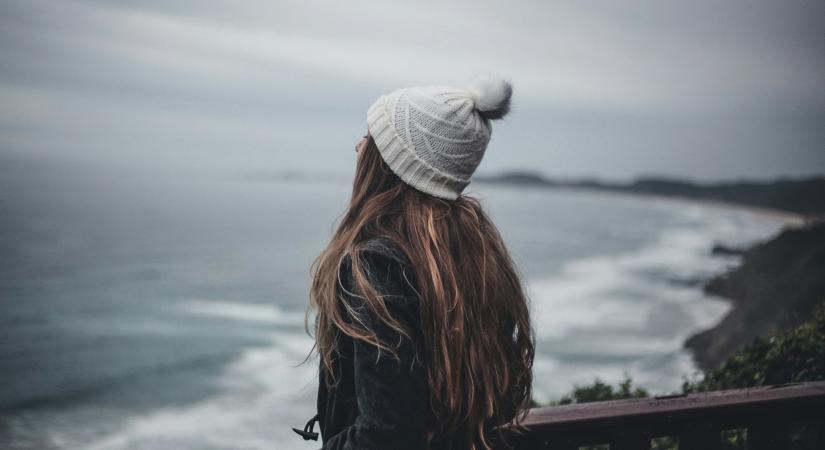 Időjárás 2025. december 16.: Egész napos szélfújás, minimális napsütés