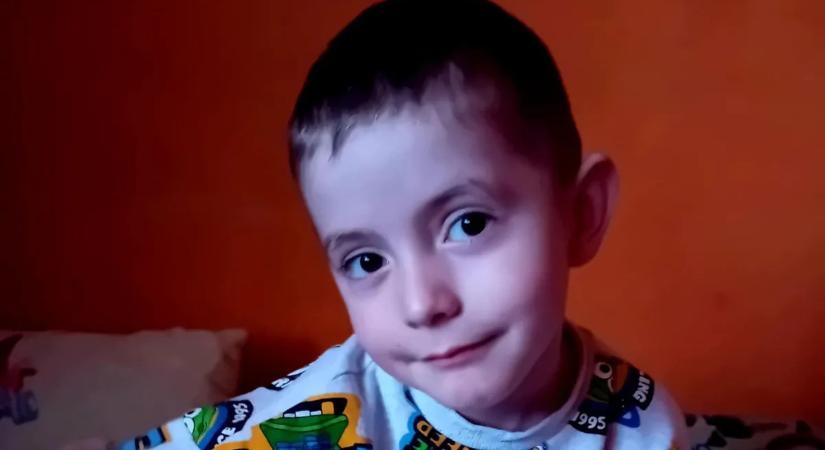 "Messze még a cél" – Könnyfakasztó, mit kért a Jézuskától a súlyos beteg Dányi Tomika