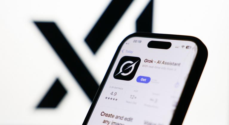 Teljesen meghülyült Elon Musk chatbotja, összevissza beszél a sydney-i merényletről