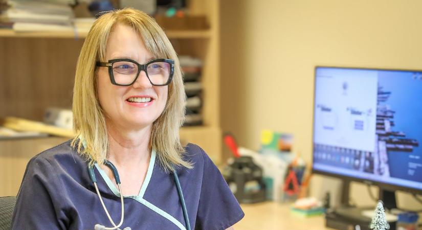 „Együtt élek az osztállyal” – a Pro Sanitate Savariae Életmű-díjas dr. Baranyai Mariettával beszélgettünk