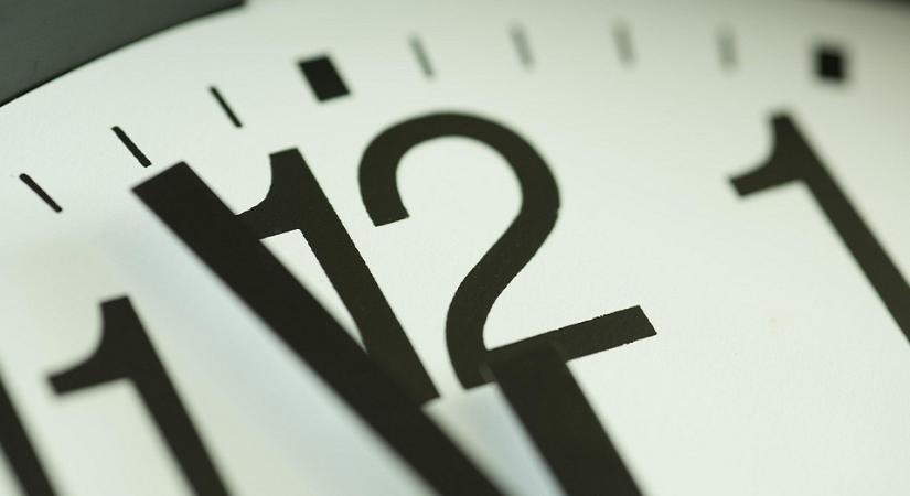 Év végéig érdemes a kisvállalati adót választani