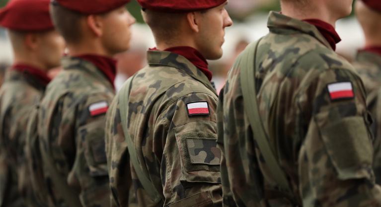 Lengyelország már hadilázban ég, Varsó a legrosszabbtól tart