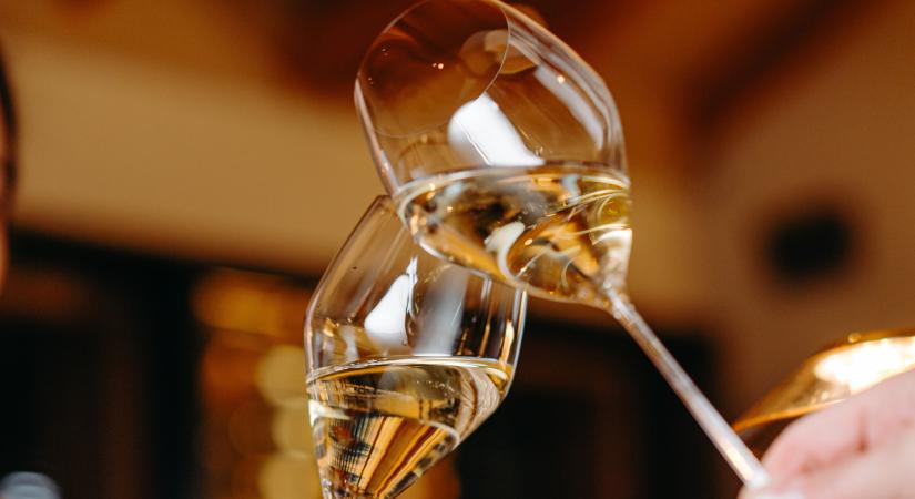 Tokajtól Budafokig: így születnek a díjnyertes Sauska pezsgők