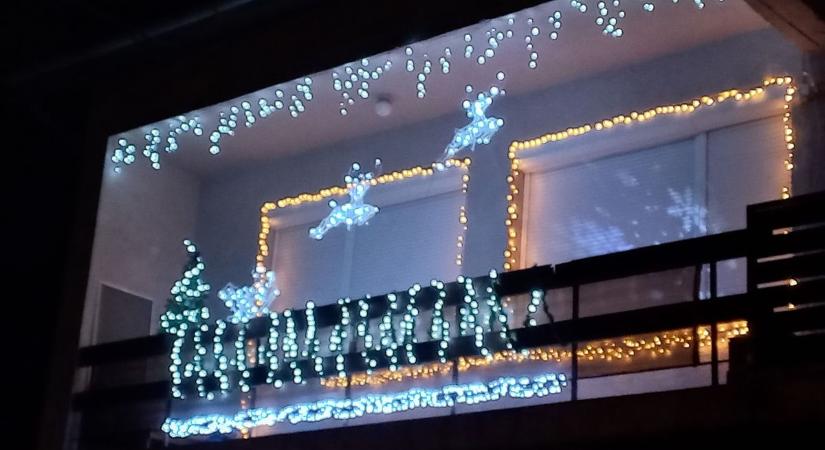 Szépnek szép, de halálos is lehet – erre figyelj a karácsonyi fényeknél!