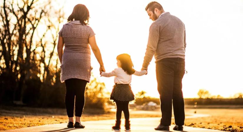 Történelmi léptékű családtámogatások jönnek – nemcsak 2025 lesz a családok éve