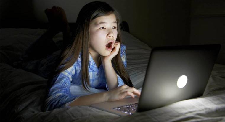 2026-tól díjmentesen igényelhető szolgáltatás védi az internetező gyerekeket Magyarországon