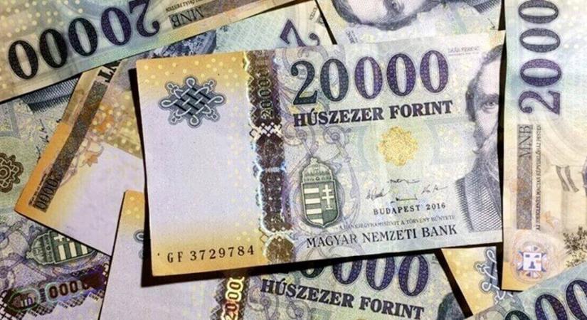 Brutálisan eladósodnak a magyarok, elképesztő rekordok dőltek meg 2025-ben