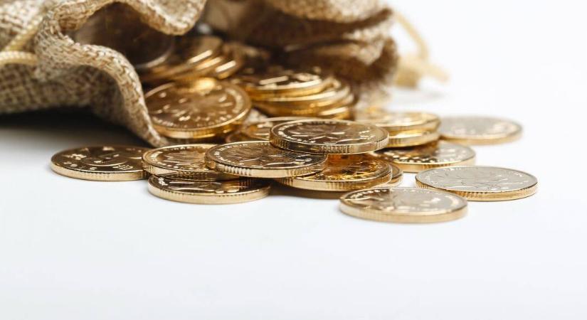 Hatalmas kincs került elő szőlőtőkék és szilvafák alól, talicskával hordták szét a magyar gazdák