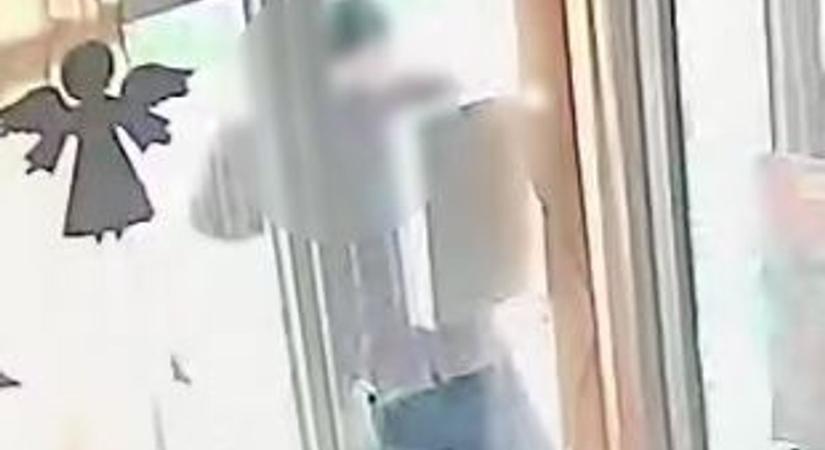 Ütötte, rúgta a szociális gondozót a kaposvári hajléktalanszálló előtt a benyugtatózott férfi