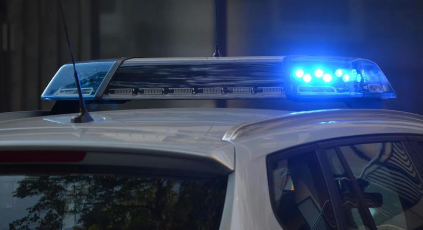 Robbanás történt a bevásárlóközpont parkolójában