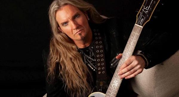 Új dallal jelentkezett a Whitesnake gitárosának nagy nevekből álló projektje: 'You Can Give'