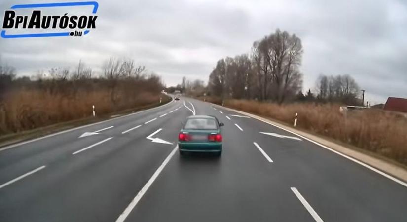 Hajmeresztő, életveszélyes előzésről készült videó Zalában! Mit gondolt a sofőr?