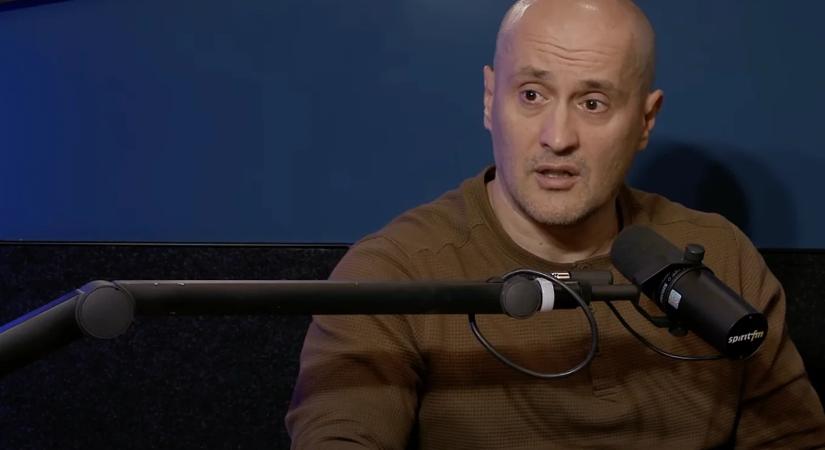 „Gusztustalan hangulatkeltés” – a biztonságpolitikai szakértő kemény kritikát fogalmazott meg a kormány plakátkampányáról