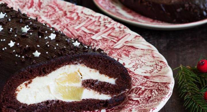 Karácsonyi csokis-ananászos tekercs: így nem törik meg a piskóta