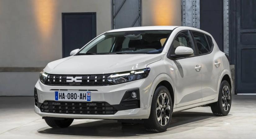 Beárazták itthon a frissített Dacia Sanderót! Továbbra is az egyik legolcsóbb új autó!
