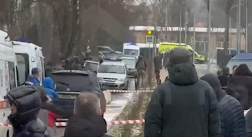 Késsel támadt emberekre egy tinédzser az iskolában