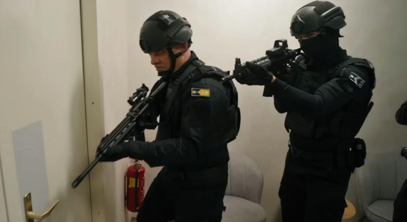 Még az új magyar vígjáték sem tudta lenyomni ezt a sikerfilmet, már közel 300 ezer jegyet adtak el rá!