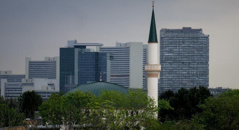 Szépen halad a „lakosságcsere-program” Bécsben: az elsősök fele már alig tud németül!