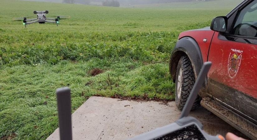 Drónnal is keresték Osztopán és Várda között az eltűnt nőt - fotó