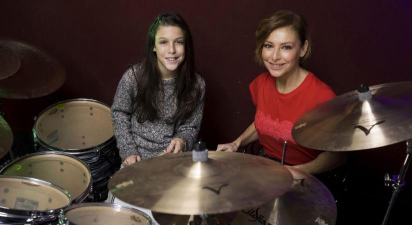 Pénznyereménnyel járó zenei díjat kapott Erős Antónia fiának együttese, a Street Sixteen