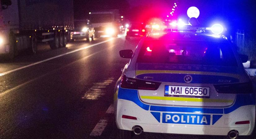 Belehalt sérüléseibe az országúton elütött kerékpáros