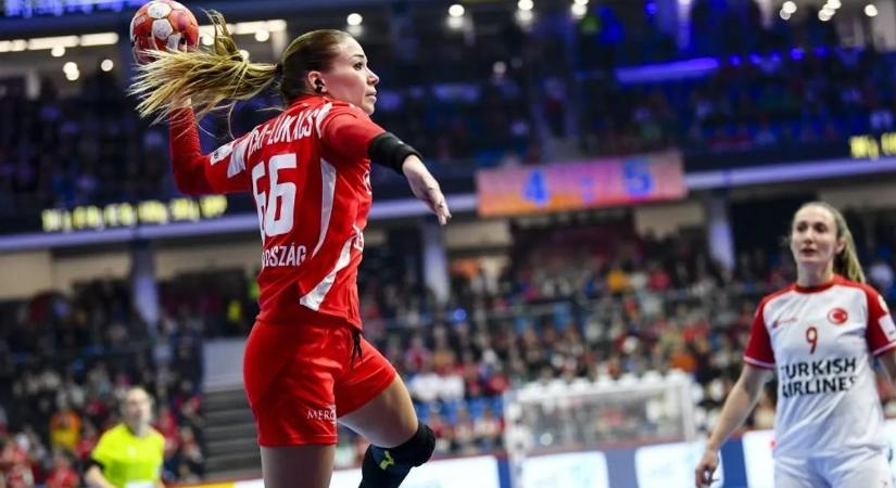 Botrányos tévedés: megdöbbentő híreket terjesztettek a románok a magyar női kézisekről