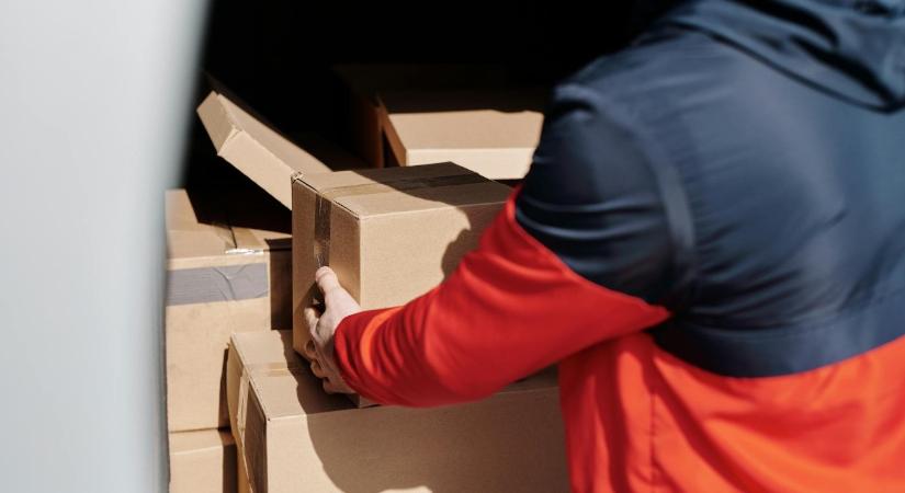 Bajban van a DPD, nagyon sokan várják hiába a csomagjukat