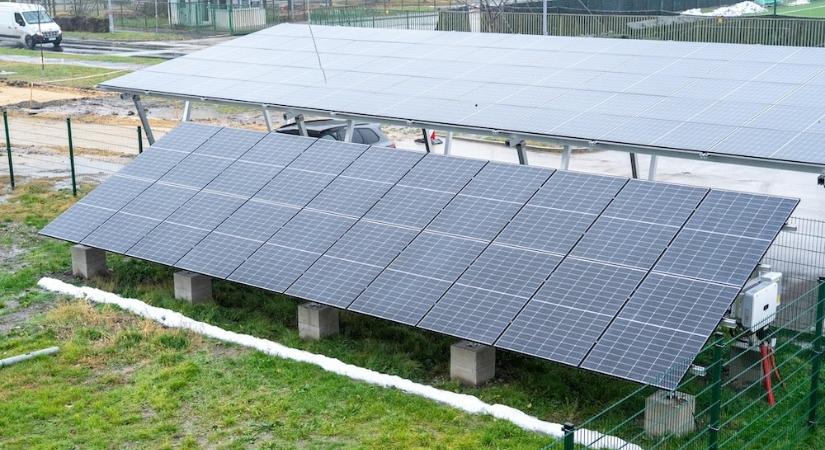 Napelemes kiserőművel gazdagodott a győri jégkorong klub