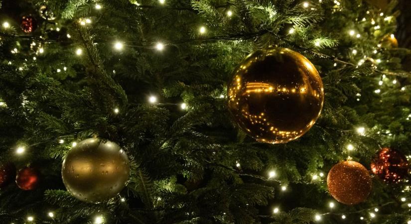 Így kell adózni a karácsonyi ajándékok után