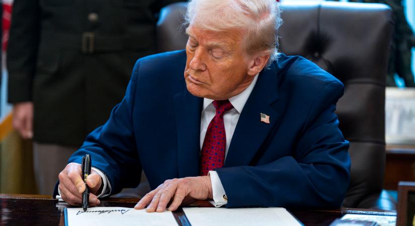 Trump 10 milliárd dollárra perli a BBC-t rágalmazás miatt